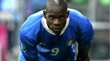 Balotelli Sahaya Atılanı Görseydi...