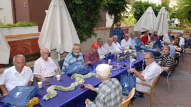 Evcilmen'den Huzurevi'ne Babalar Günü Ziyareti