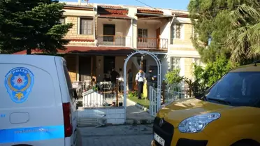 Villanın Balkonunda Kendini Astı