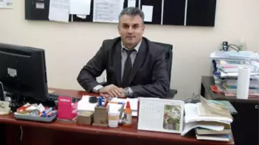 Ayvalık'taki Yüksek Okulda Nöbet Değişimi