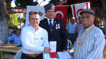 Söke'nin Son Kore Gazilerine Güney Kore'den Madalyalı Teşekkür