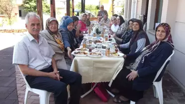 Mahalede Güne Yoğun İlgi