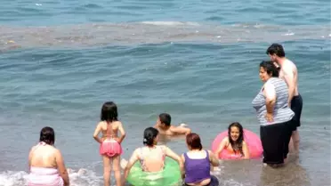 Kapuz Plajı'nda Kanalizasyondan Sonra Kül Kirliliği