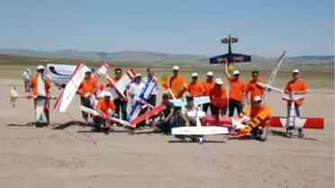 Model Uçaklar Gösteri Yaptı