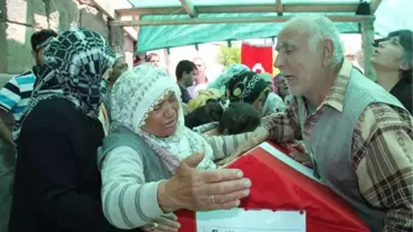 Denizde Boğulan Uzman Onbaşı Toprağa Verildi