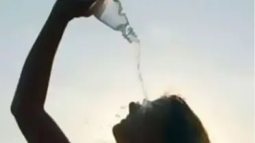 Sıcaklarda 5 Defa 'Suyu Tutmak' Sağlıklıdır