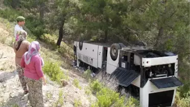 Anamur'da İki Kazada 1 Kişi Öldü 37 Kişi Yaralandı