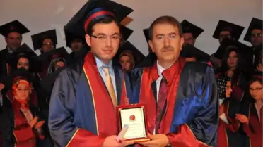 Cü Tıp Fakültesi'nde Mezuniyet Coşkusu
