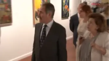 Özgür Sanatın 1000 Günü' Sergisinin Açılışını Yaptı