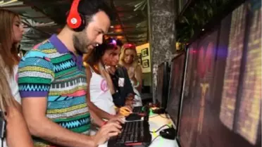 Türkiye'nin İlk Cross Platform Dans Oyunu
