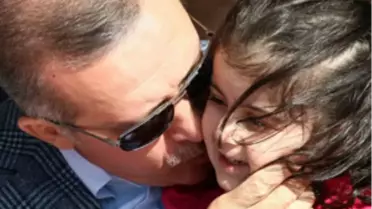 Zeynep Erdoğan'ı Sevdi, Cağ Kebap İkram Edildi Erdoğan.