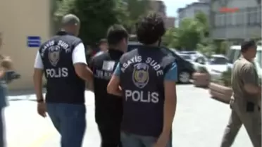 Figüranlar Rolden Çıkamadı