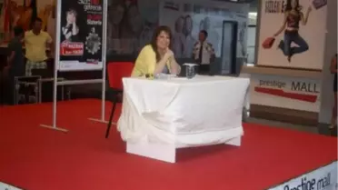 Filiz Özkol Prestige Mall AVM'de