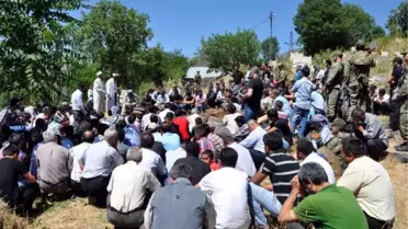 Şehit Köy Korucusu Beytüşşebap'ta Toprağa Verildi