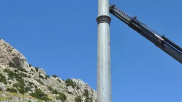 Yazıcıoğlu'nun Vefat Ettiği Alana Türk Bayrağı Diktiler
