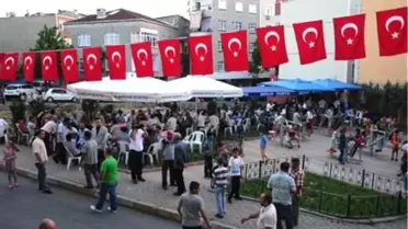 Başkan Topbaş'tan, Şehit Pilotun Ailesine Taziye Ziyareti