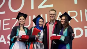 Bu Yıl Bin 638 'Bilgi'li Diplomasını Aldı!
