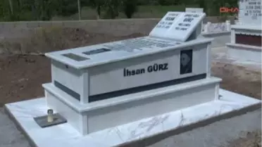 Hollanda Hükümetini Mezar Taşına Yazdıkları ile Kınadı