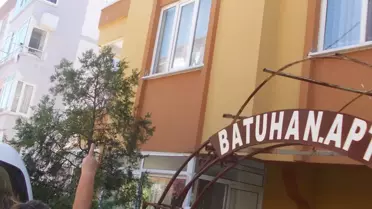 İkinci Kattan Düşen Bebek Yaşam Mücadelesi Veriyor