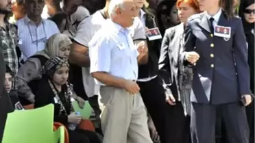 Şehit Pilotun Cenazesi Son Kez Baba Evine Getirildi