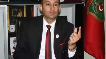 Şehit Eşinin Evinin Yolunun Olmamasına Tepki