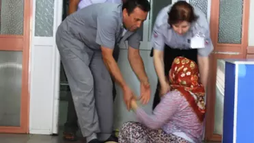 Çocuklar Motor Üstünde Analar Diken!