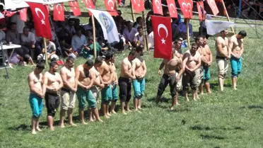 Tufanbeyli'de 'Güreş' Çekişmesi
