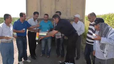 Vali İşçilere Baklava ve Meşrubat İkram Etti