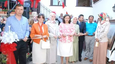 Çorumlu Kadınlardan El Sanatları Sergisi