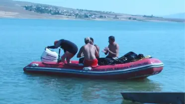 Baraj Gölünde Sandal Alabora Oldu, 2 Kardeş Kayıp