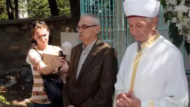 Örsan Öymen Mezarı Başında Anıldı