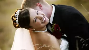 Doktor ve Hosteslere Evlilik Tuzağı