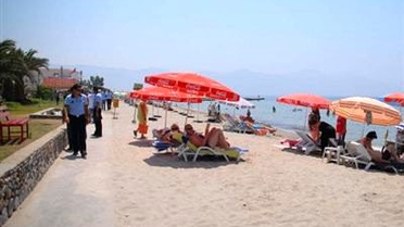 'Emekli İdareciler İstedi, Şezlonglar Kaldırıldı' İddiası
