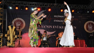 Özbek Kültürü Keçiören'de Sergilendi