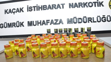 Gümrük Memurları, 64 Şişe Sıvı Afrodizyak Tütsüye El Koydu