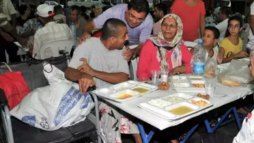 Milas'ta Mahalle İftarı