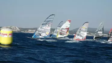 Çağla Kubat Klasını Konuşturdu