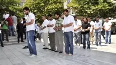 'Devrimci Müslümanlar'Dan Şişli Camisi'nde 'Alternatif Cuma'