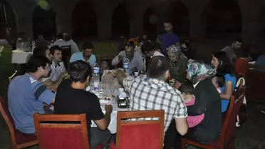 İncesu Ülkü Ocaklarından İftar Yemeği