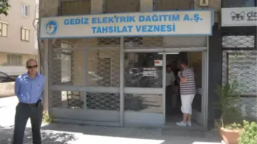 İzmir'de Tedaş Veznesinden Silahlı Soygun