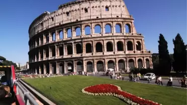 Kolezyum da Pisa Kulesi Gibi Eğiliyor