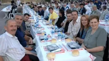 Bayrampaşa Belediyesi Kosova'da Bin 500 Kişiye İftar Verdi