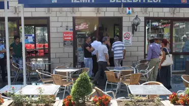 Vatandaşlar Çay Bahçesini Yanmaktan Kurtardı