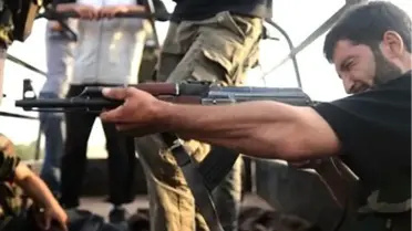 Siyasi Gümrük Müdürü Esir Düştü