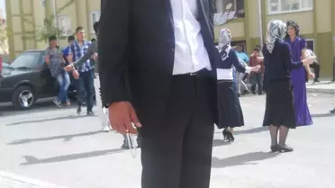 Ağabeyinin Düğününde Çekilen Fotoğrafı Hatıra Kaldı