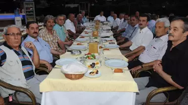Muhtarlar İftarda Bir Araya Geldi
