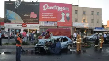 Otomobille Kamyon Çarpıştı: 1 Ölü