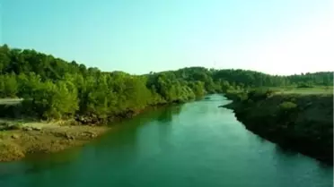 Serinlemek İçin Girdiği Manavgat Irmağı'nda Kayboldu