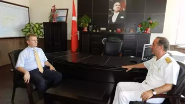 Erdek Mayın Filo Komutanı Ercüment Tatlıoğlu Veda Ziyaretleri Kapsamında Erdek Kaymakamını Ziyaret...