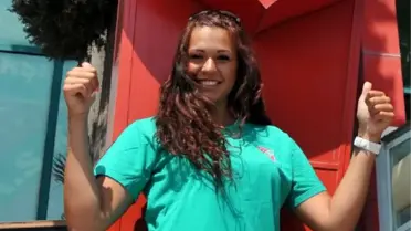 Karşıyaka'da Yunan Smaçör Eva Sözleşme İmzaladı